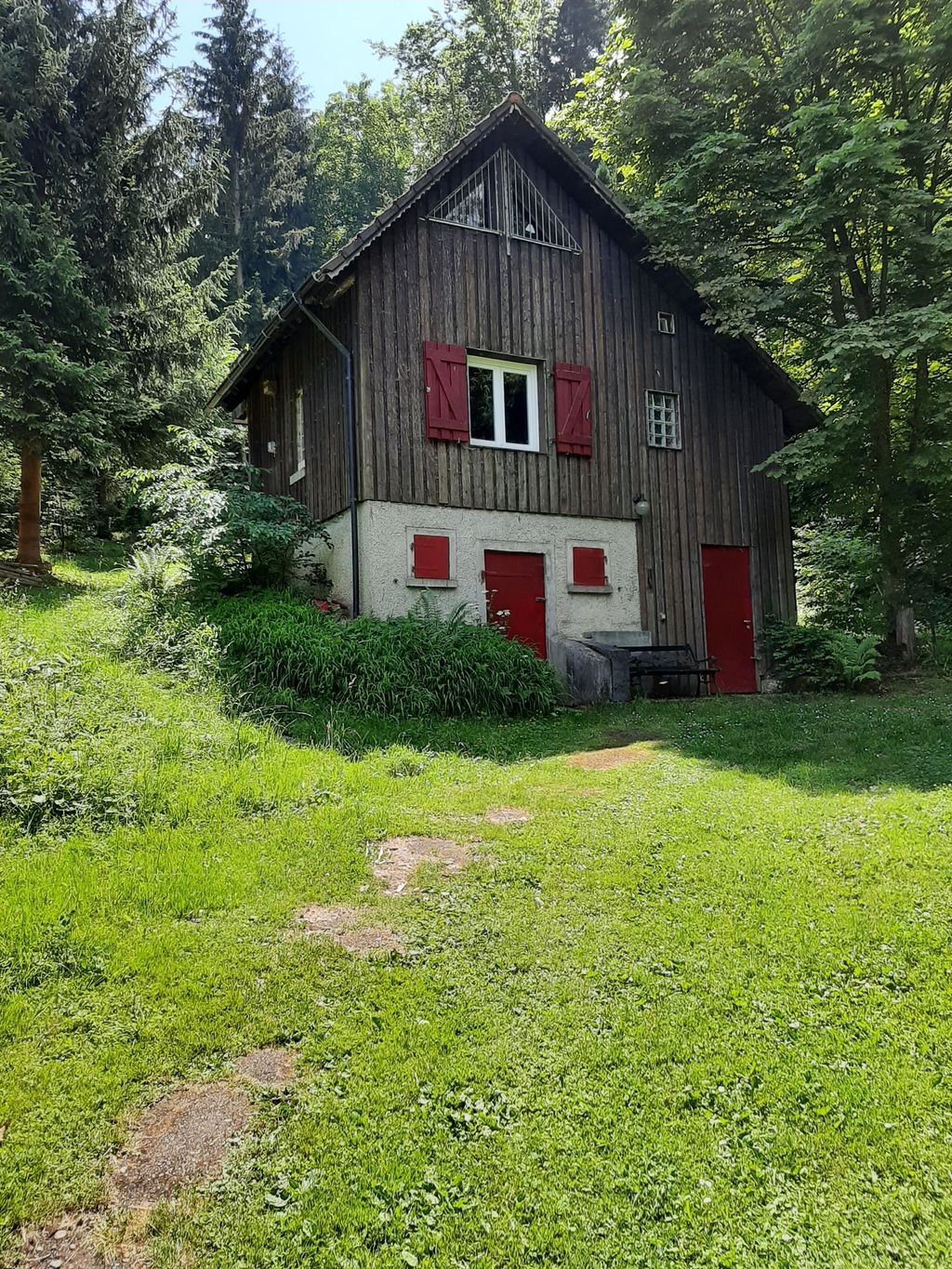 Naturismus auf Wiesengelände eines FKK Vereins