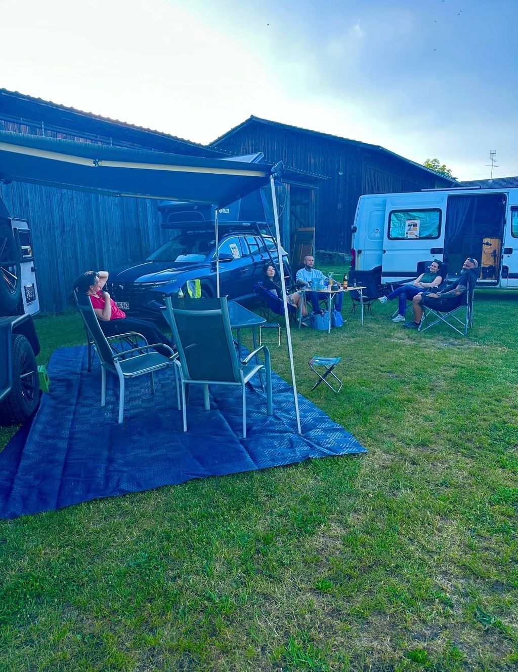 Camp in Bavaria with beer garden at the deer enclosure