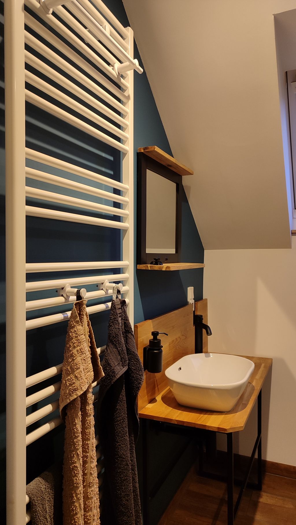 Plaza de aparcamiento n.º 2 en Haus Fehnwald para autocaravanas y otros vehículos