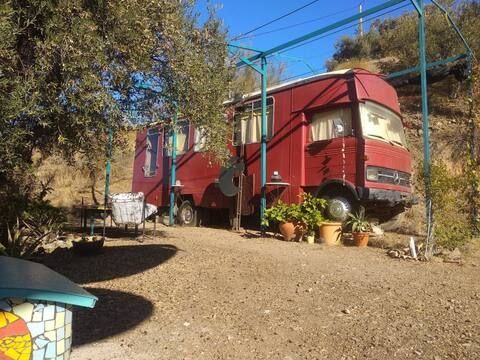 Casa móvil de la Caja de Ahorros para una estancia más larga