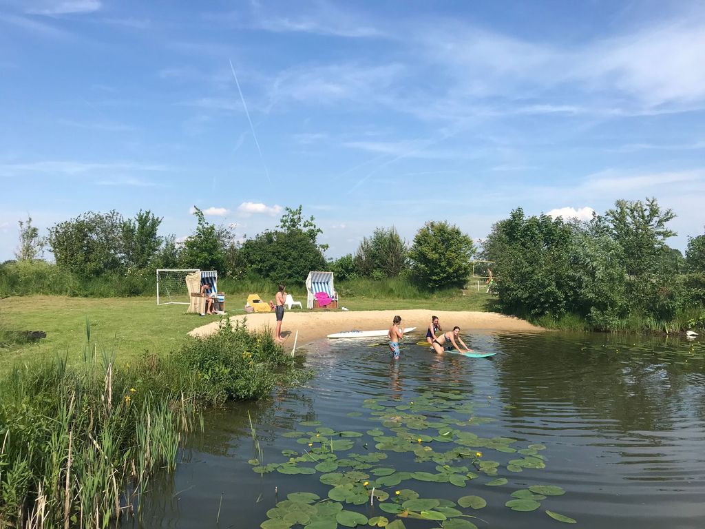 "Seeblick 1" directly at the in-house swimming pond