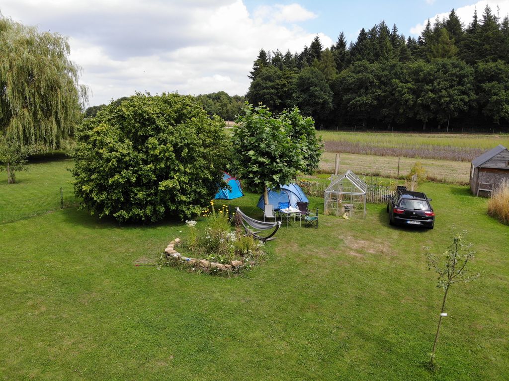 Camping nature entre forêt, cascades & culture