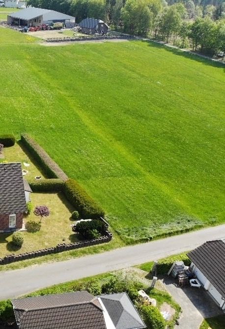 Campeggio alla periferia della pittoresca regione dell'Eifel