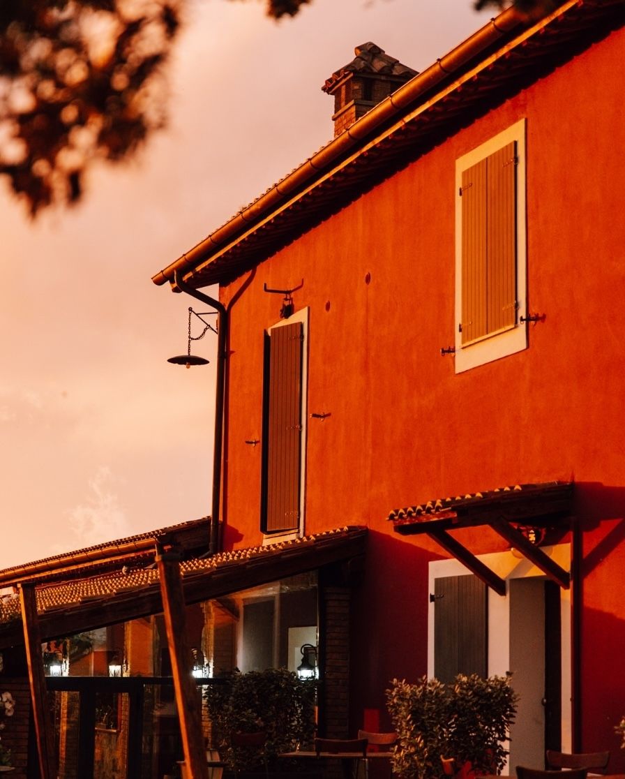 Parcela con vistas abiertas cerca del arroyo