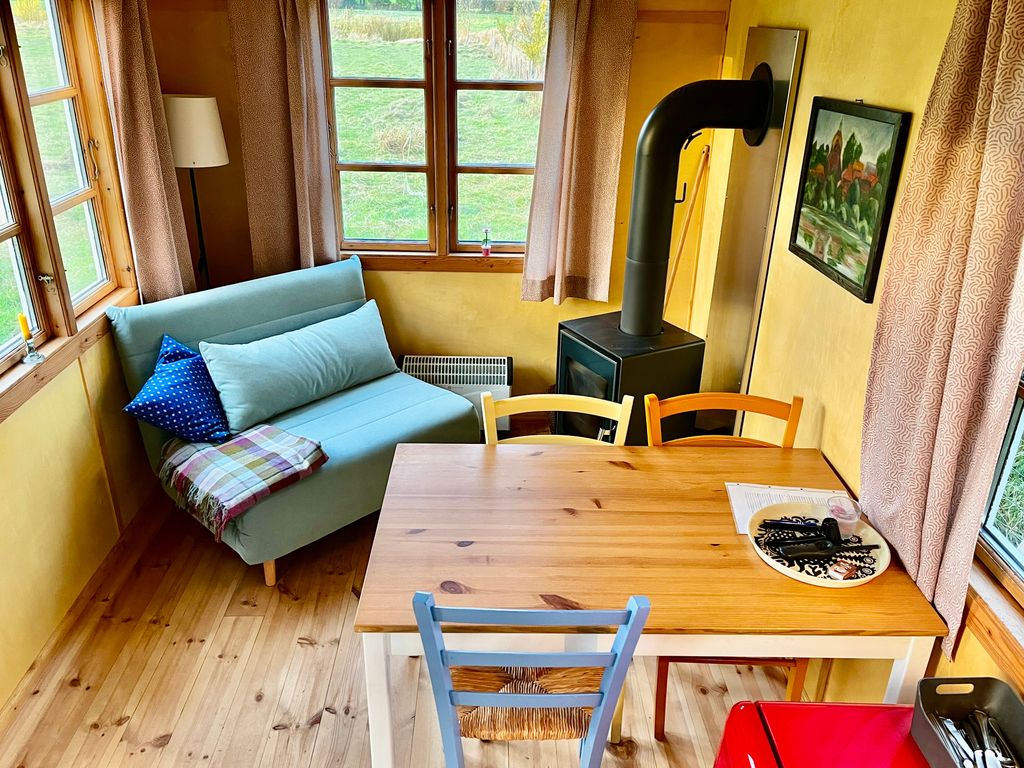 Vacation in a beautiful circus wagon near Wendland