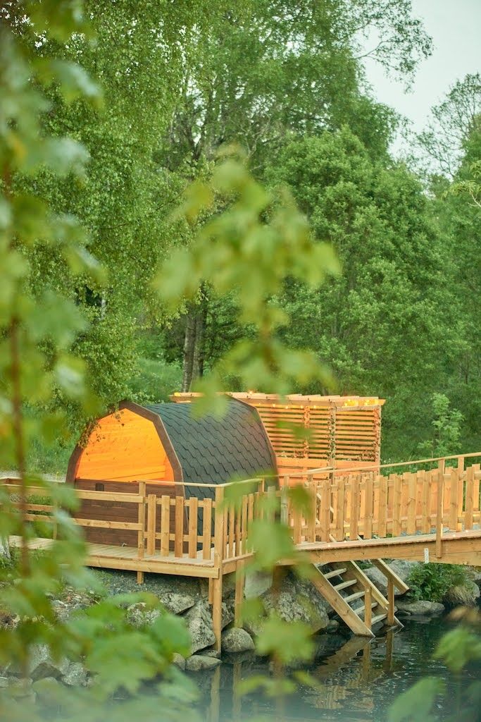 Campeggio in riva al lago: tranquillità nel bosco e sauna privata