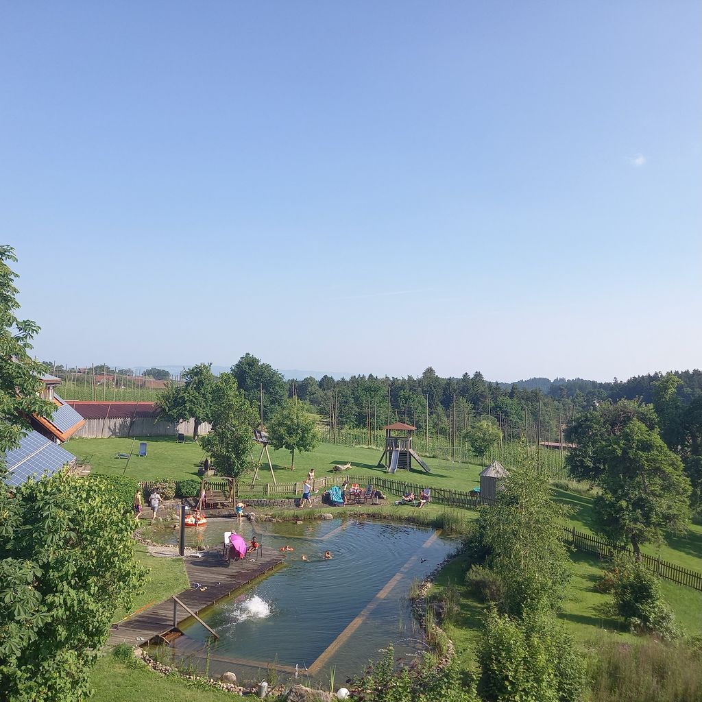 Agriturismo con piscina naturale