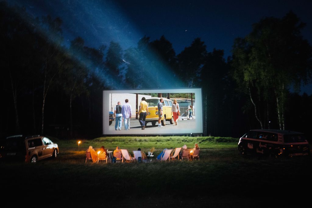 Passer la nuit dans un cinéma en plein air culte