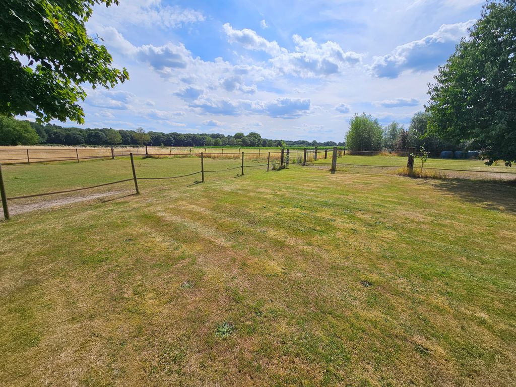 Emplacement sur prairie à la ferme
