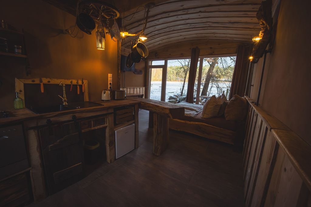 Hobby cave in the countryside with sauna and hot tub