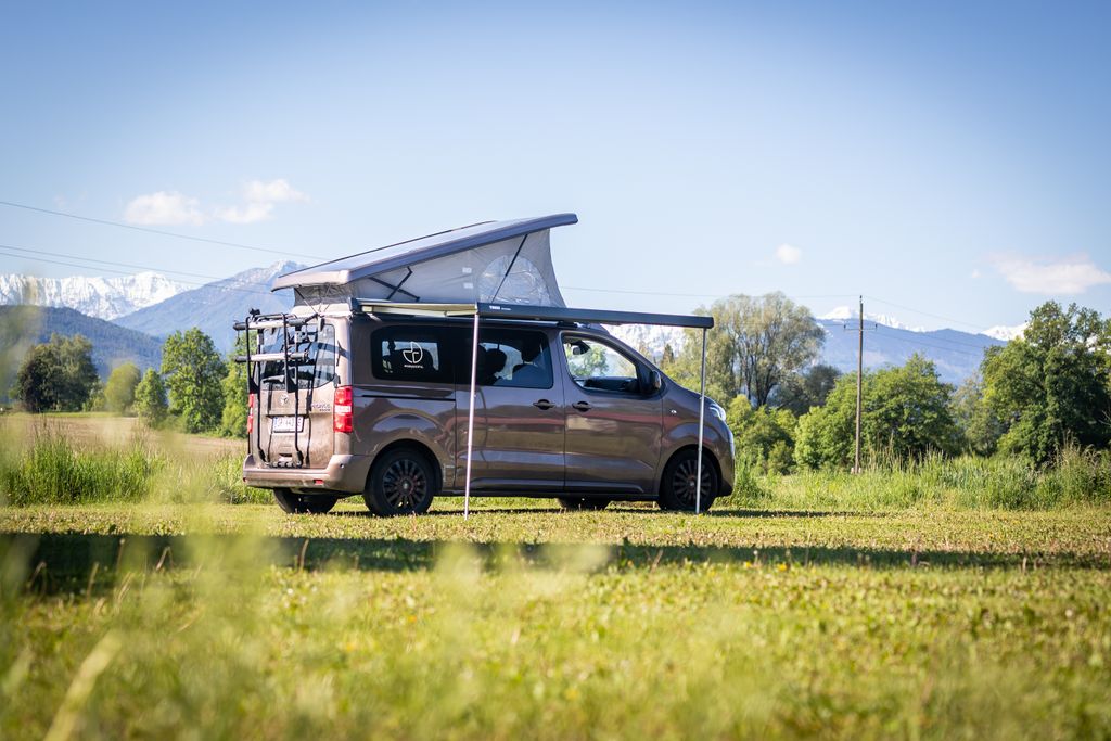 Karawanken-Blick: Stellplatz mit Bio-Hofladen