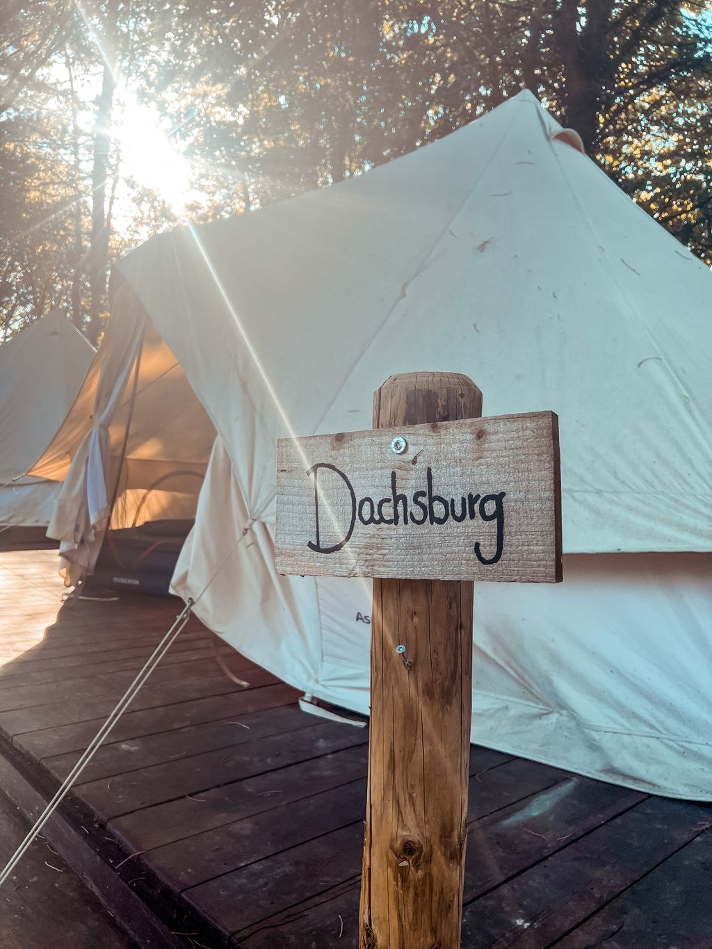Emplacement de groupe - Tentes de glamping dans l'Eifel volcanique