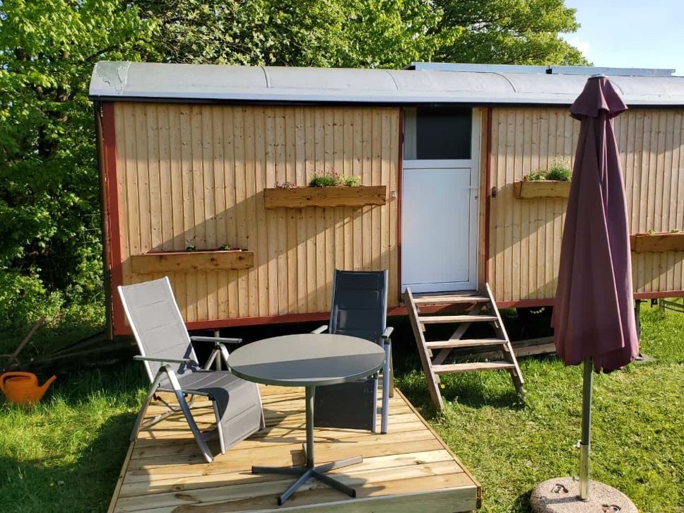 Schäferwagen Hühnerloft en una granja de Eifel