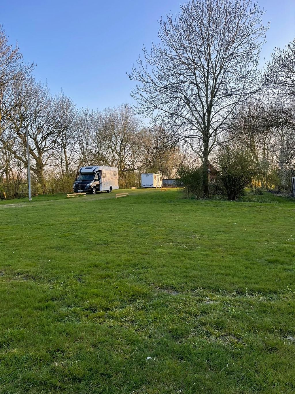 Farm directly on the dike with farm café