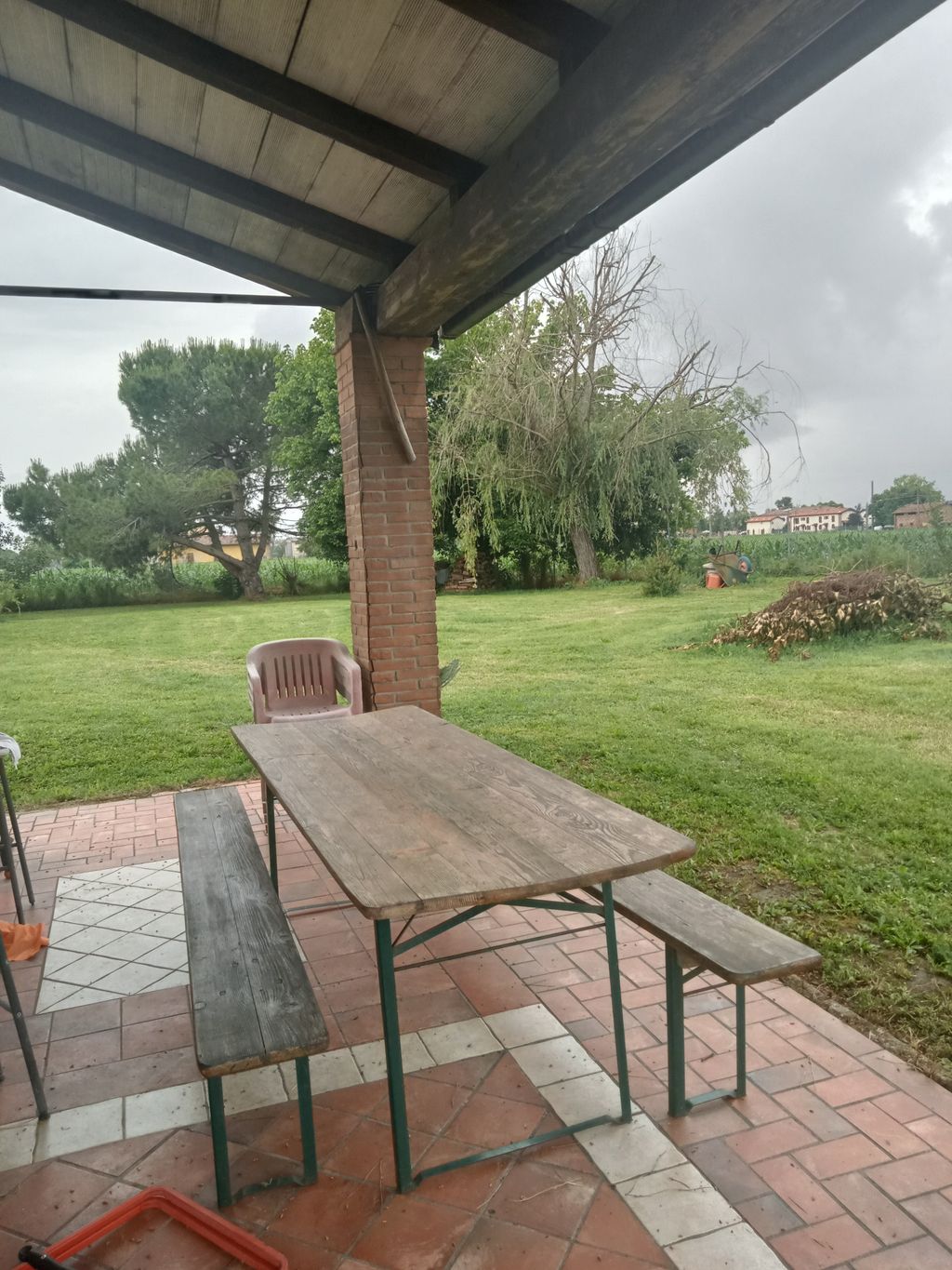 Parking sécurisé et clôturé pour camping-cars à Bologne