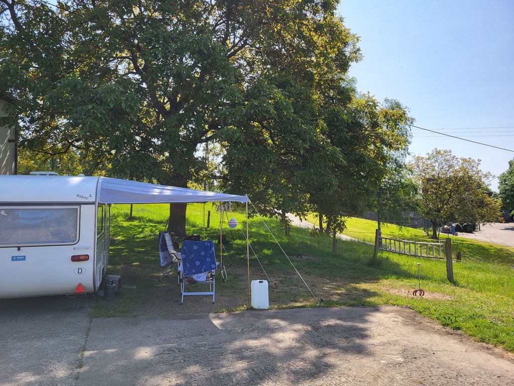 "Unterm Walnussbaum" am Rande vom Westerwald
