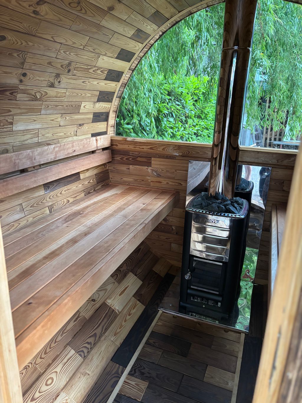 Déconnecter dans la cabane de chantier - rêver dans la nature
