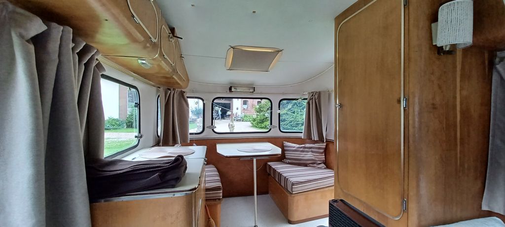 Hyggelige Wohnwagen „Constructam“ auf dem Hyggehof