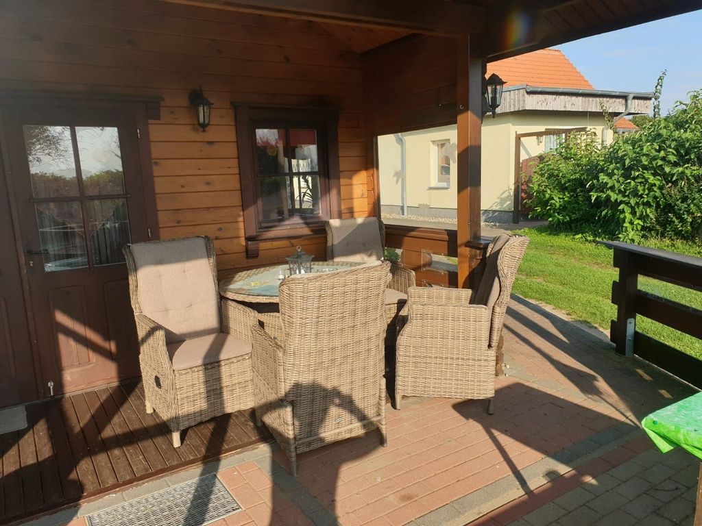 kleines Holzhaus an der Ostsee 