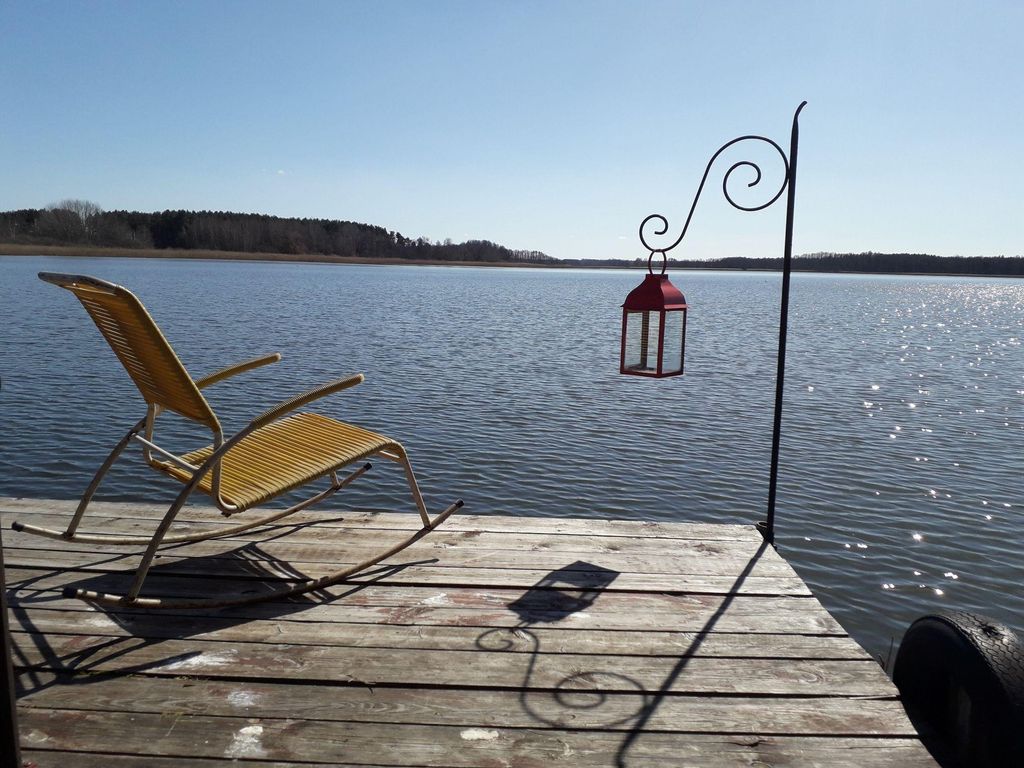 Parcela salvaje y romántica junto al lago
