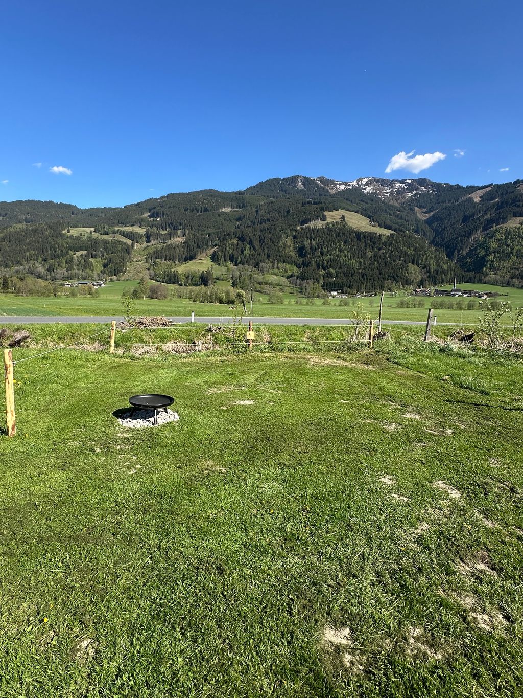 S'Biberplatzl avec un décor de montagne au Steinernen Meer