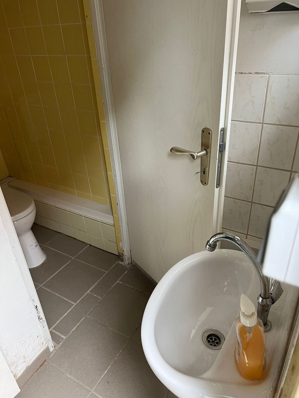 Stellplatz im Ambergau neben der Weide