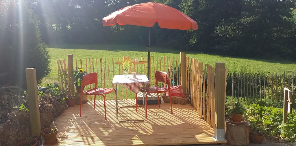 Steffi's Mühle nahe Biggesee, Platz mit Ausblick 