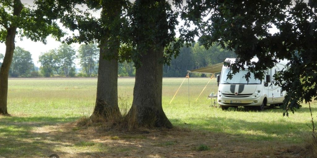 An den Eichen auf dem Bauernhof in HeberSurbostel 