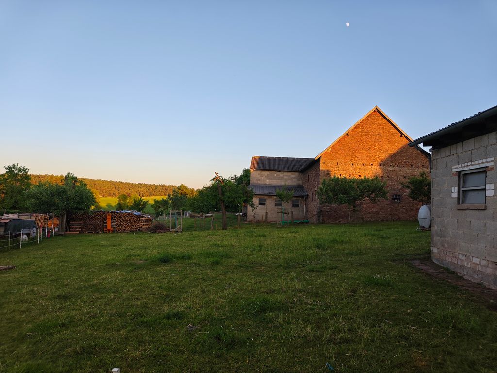 Schöner Hof mit Aussicht in der Eifel 