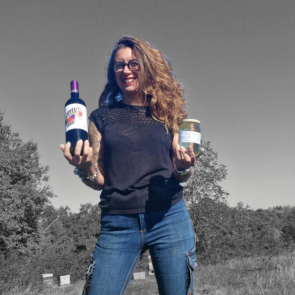  Ein Ort inmitten von Weinbergen, in der Nähe von Bordeaux