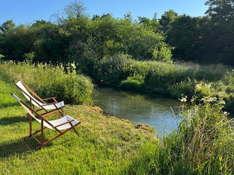 Glücklich am Bach Zeltplatz