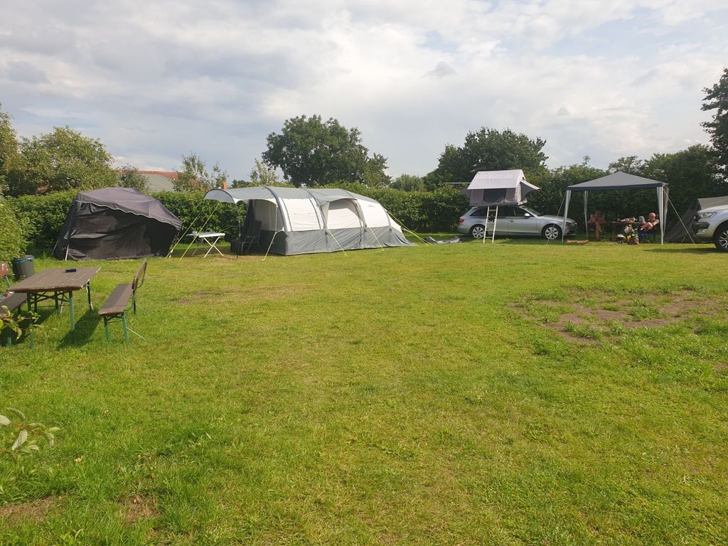 Camping an der Ostsee nur 5km bis zum Meer