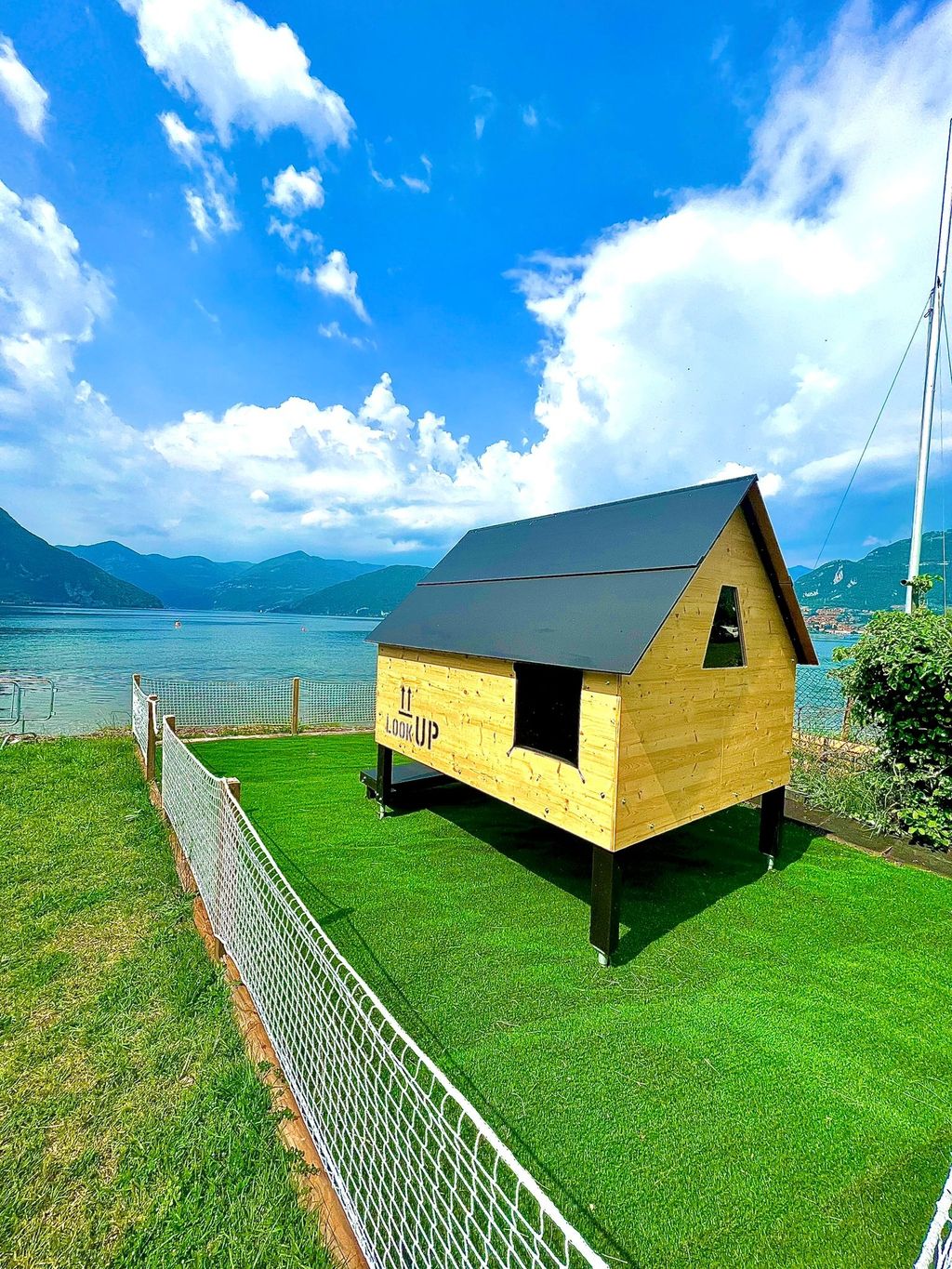 Starsbox a orillas del lago de Iseo