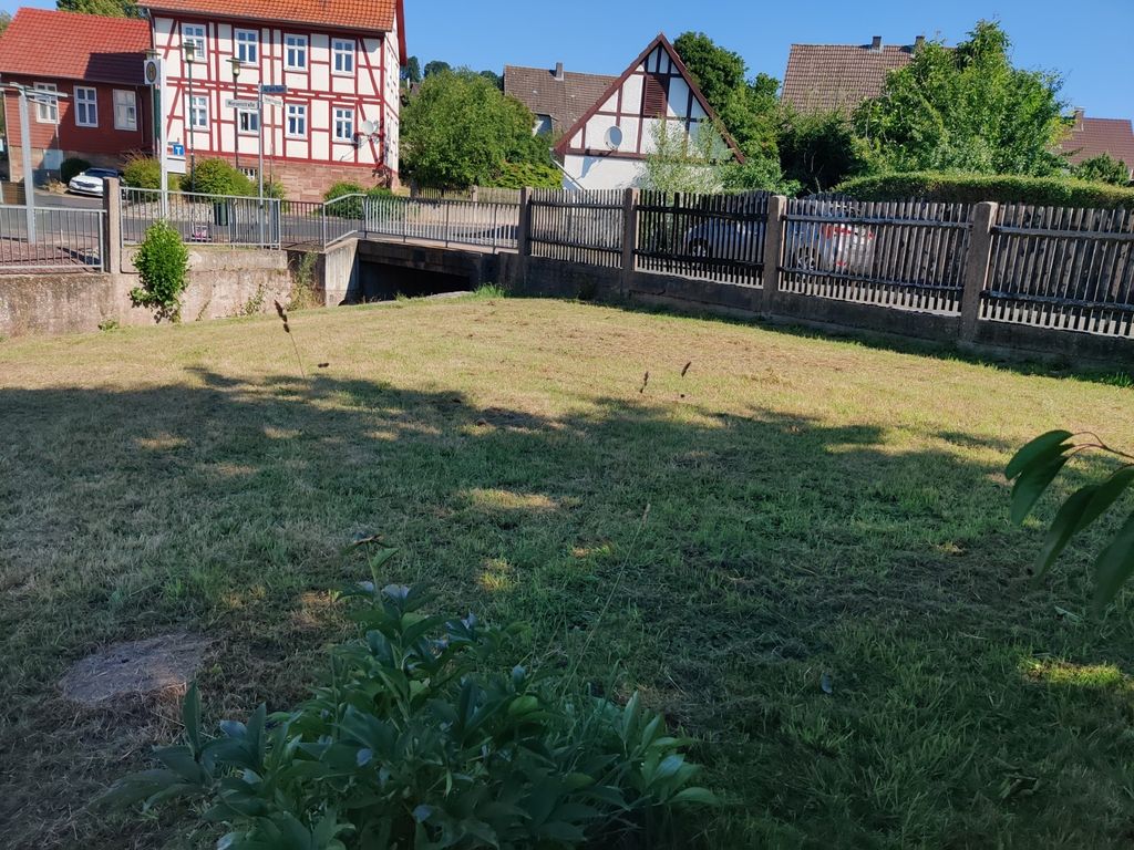 Camping au moulin à eau sur le ruisseau
