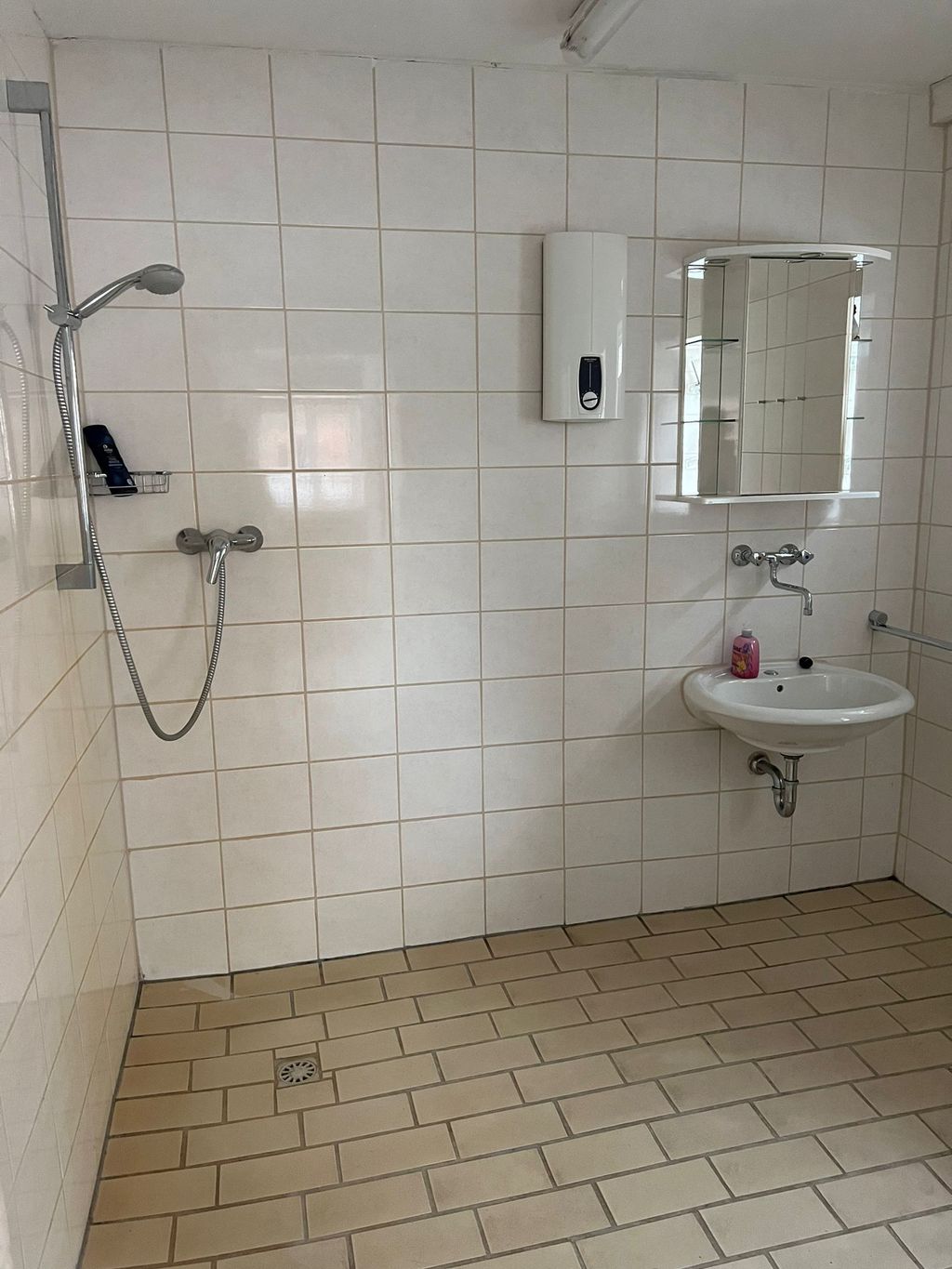 Stellplatz im Ambergau neben der Weide