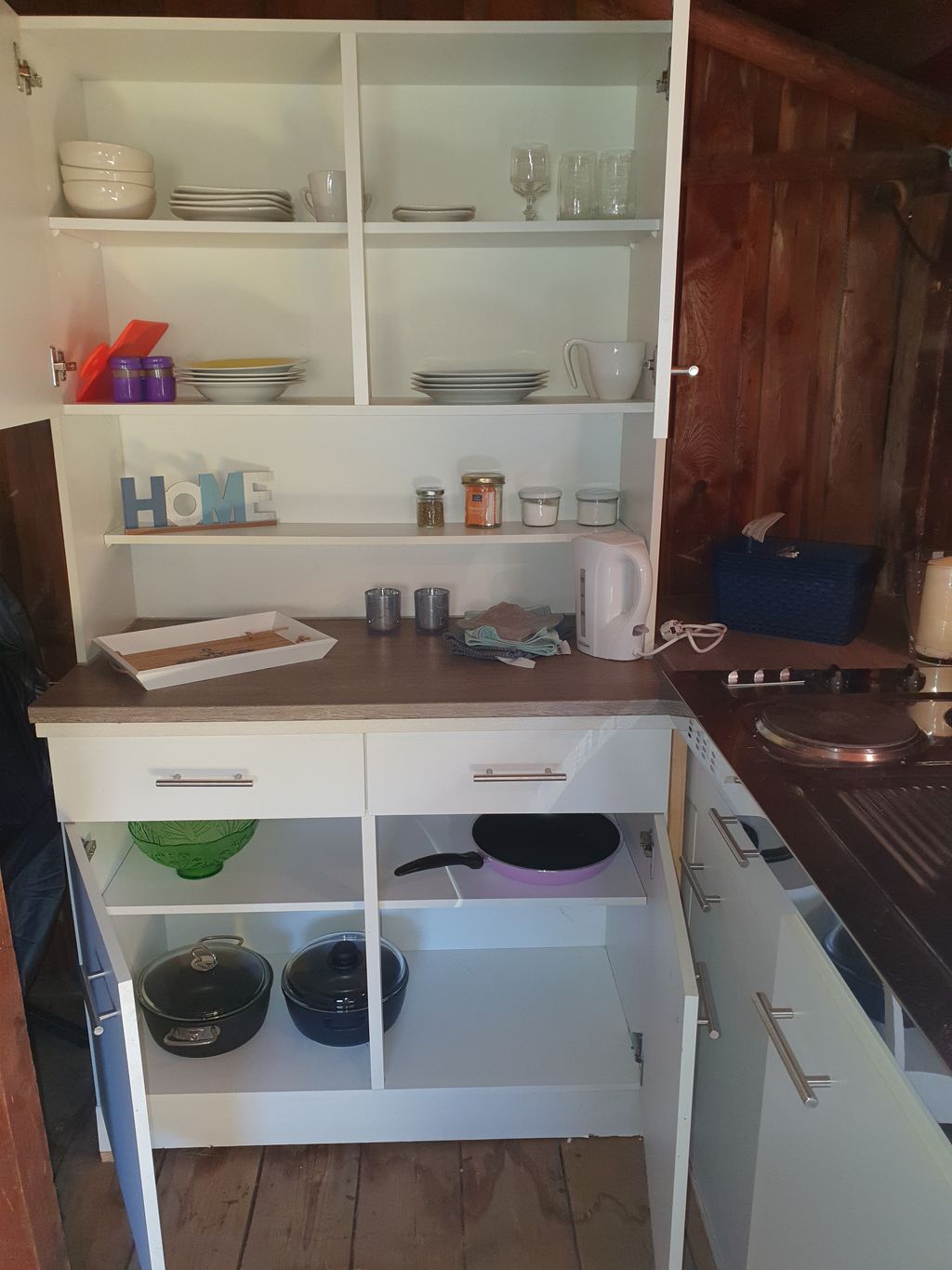 Übernachten in der Holzhütte direkt am Waldrand 