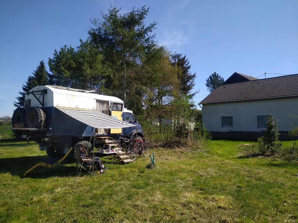 Wiese mit Fernblick unweit vom Siebengebirge