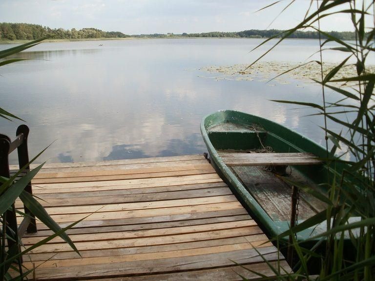 Parcela salvaje y romántica junto al lago
