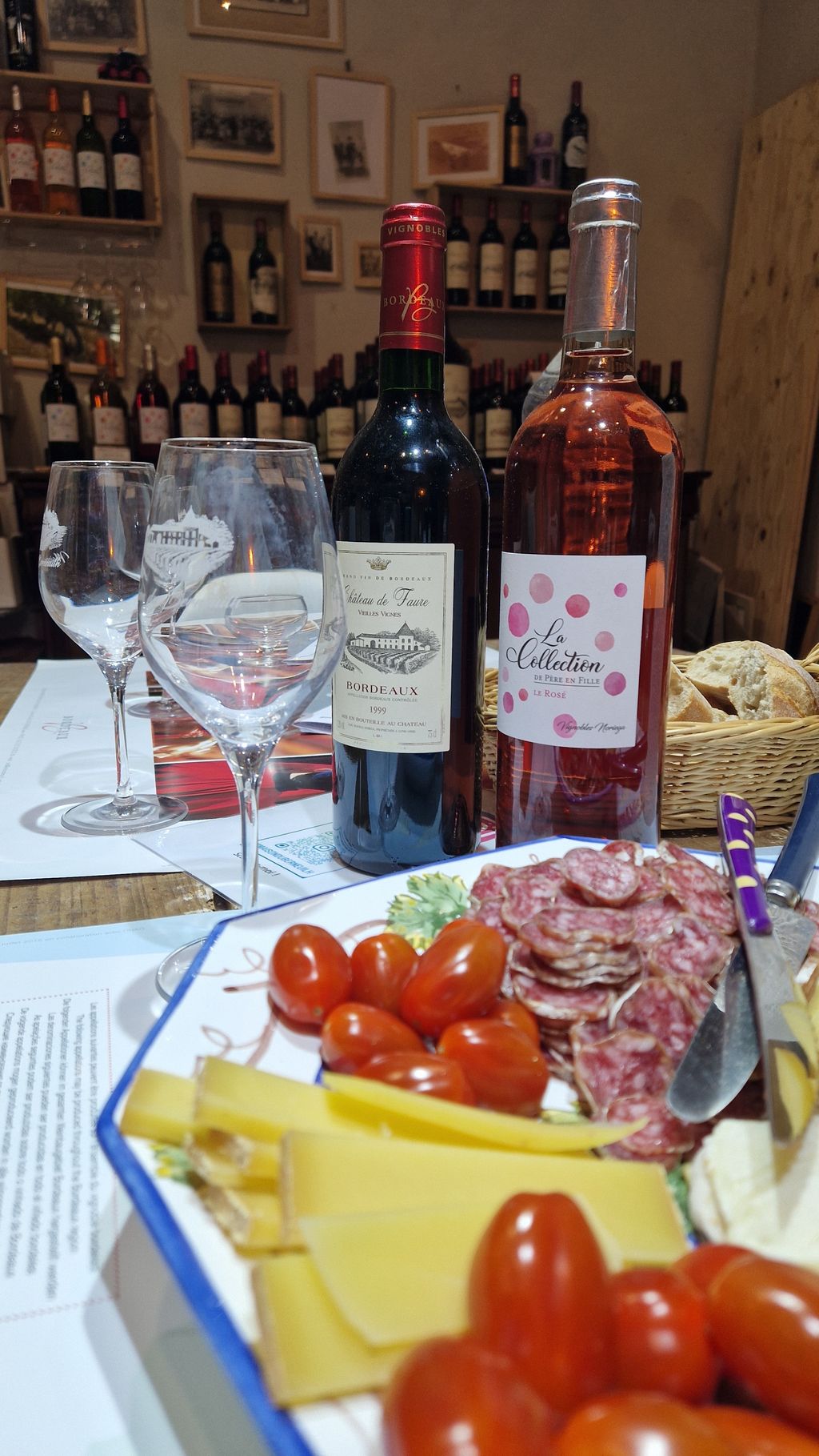  Ein Ort inmitten von Weinbergen, in der Nähe von Bordeaux