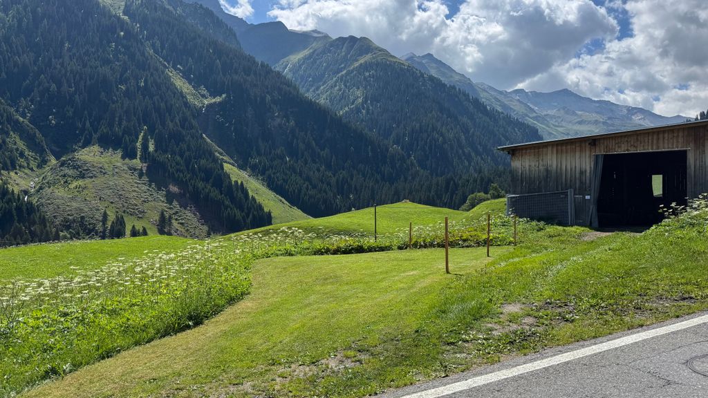 A la ferme dans un village de montagne à 1500m