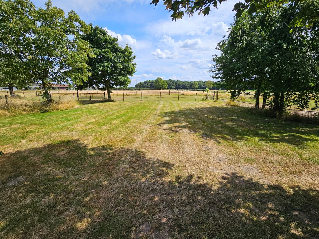 Emplacement sur prairie à la ferme