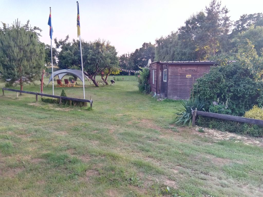 Orchard meadow with country flair