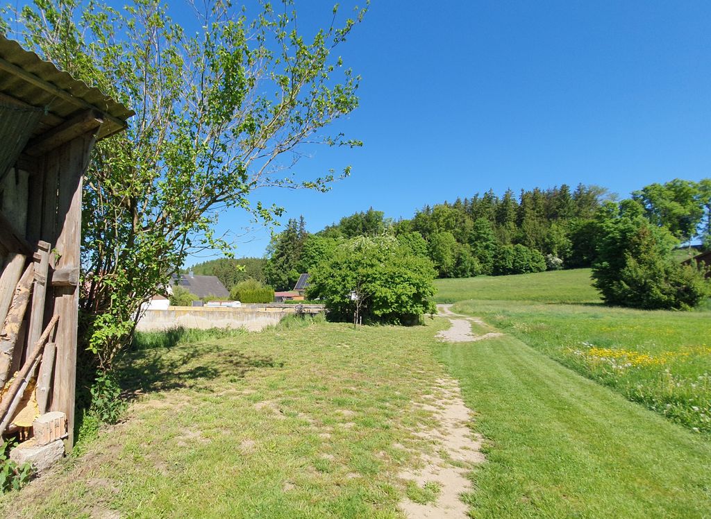 Natura pura: la vostra piazzola nella tranquilla periferia del villaggio