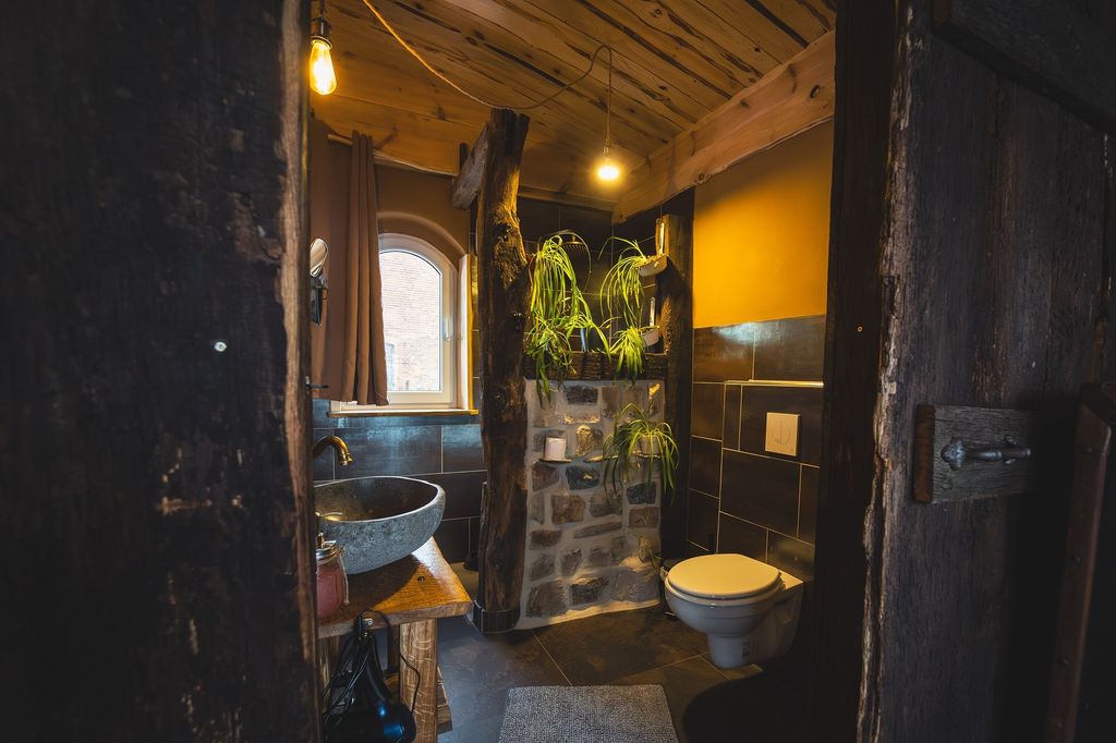 Hobby cave in the countryside with sauna and hot tub