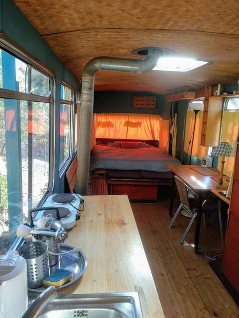 Casa móvil de la Caja de Ahorros para una estancia más larga