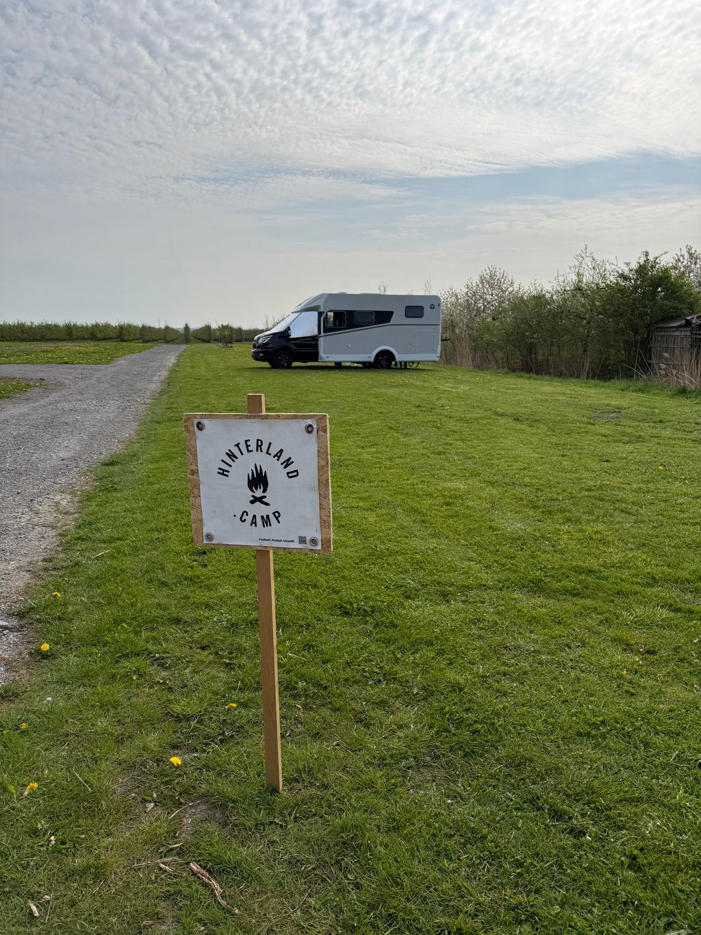 Acampar en un antiguo manzanar