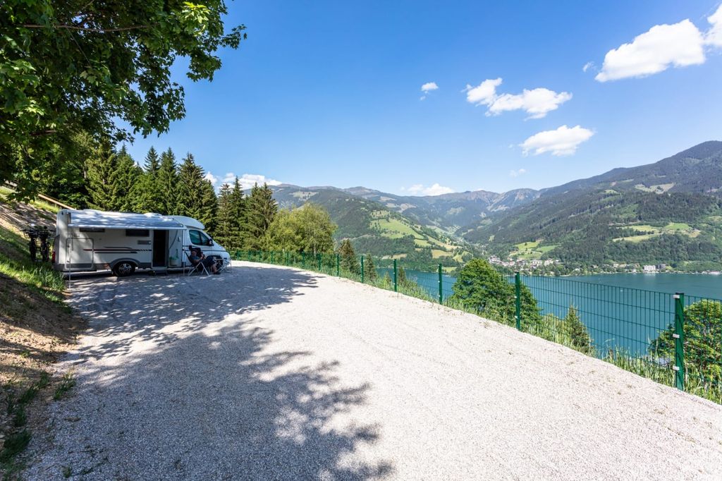 Zell am See: Panorama-Stellplatz mit Seeblick