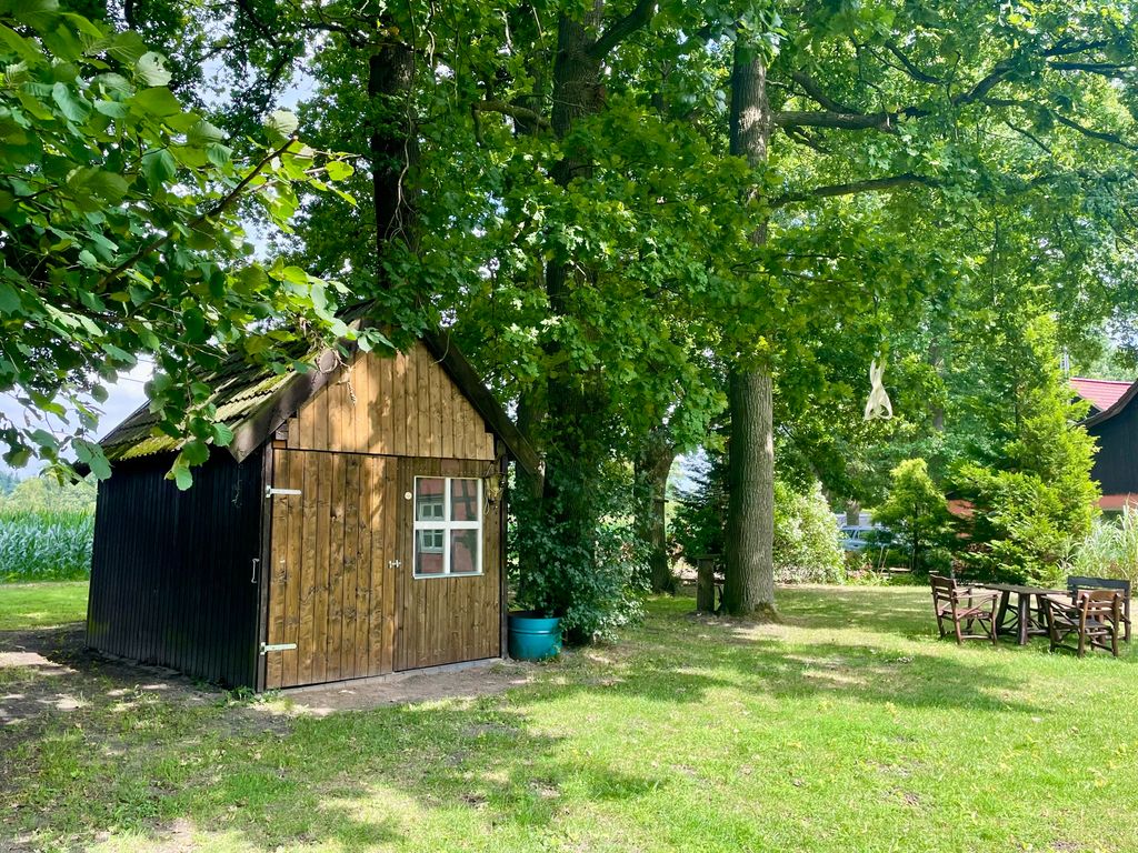 Camping under oak trees on the farm "Hofglück