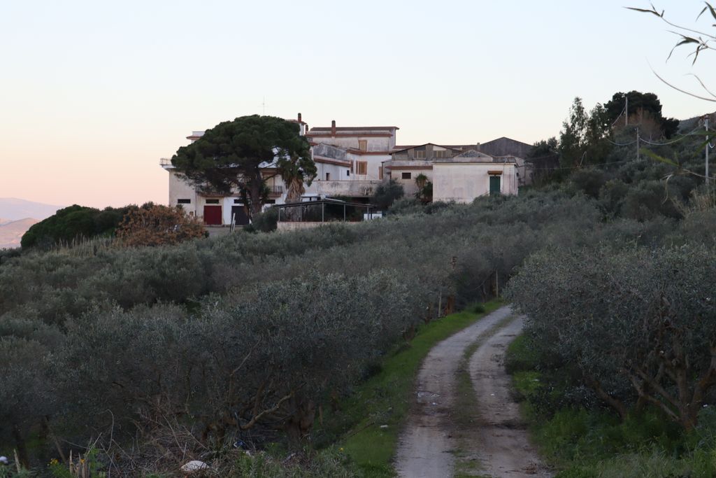 Mariscò Hills, Lake & Sea – Sicily