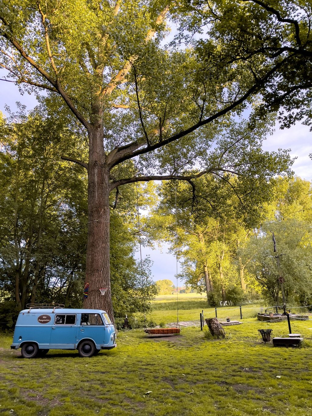 Terrain d'aventure dans les prairies de l'Aller